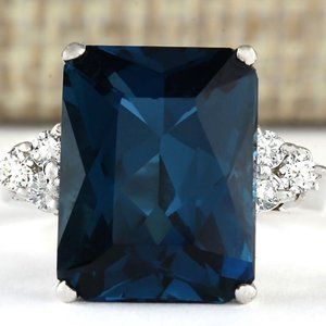 NWT HOST PICK! Dark Navy Blue Stone Gem Rings 💍🌺❤️